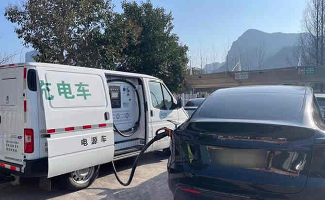 大石桥汽车搭电