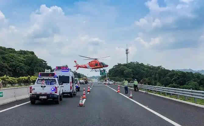 大石桥高速公路汽车救援案例